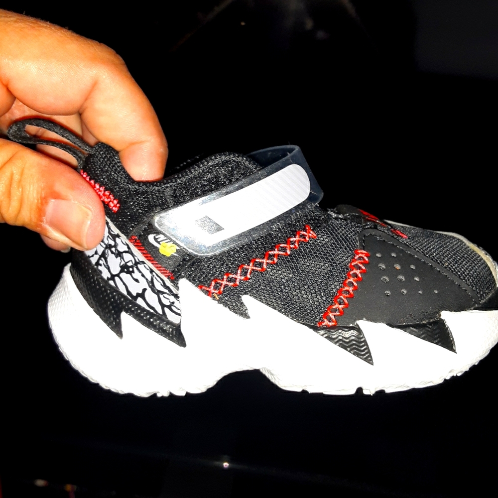 Jordan Why Not? Zer0.3 "Black/Bright Crimson" Todd